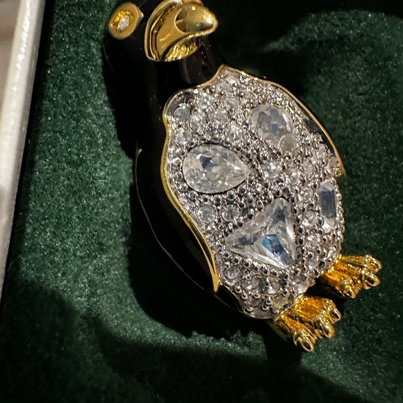 Swarovski Crystal Penguin Brooch - Picture 4 of 6